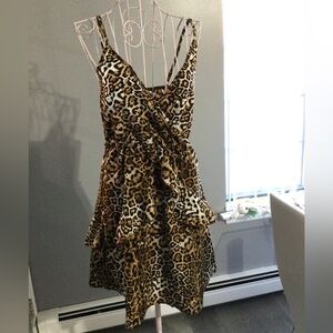 UGuest Amazon Women leopard print  mini dress spaghetti strap v neck NWOT